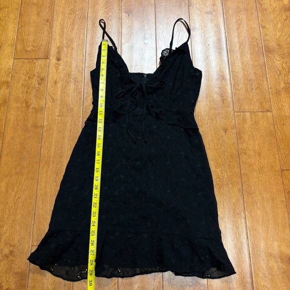 Storia Babydoll Black Dress Lined Sz M Eyelet Spaghetti Strap Cutouts Flirty Y2K - Picture 11 of 13
